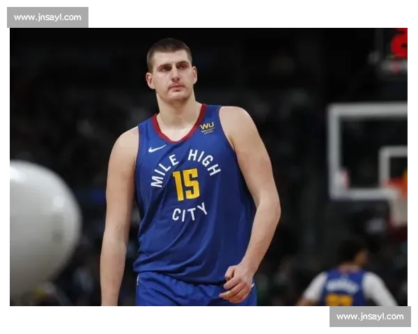 35 岁本耶德尔或赴土乙？法律阴影下的职业生涯十字路口